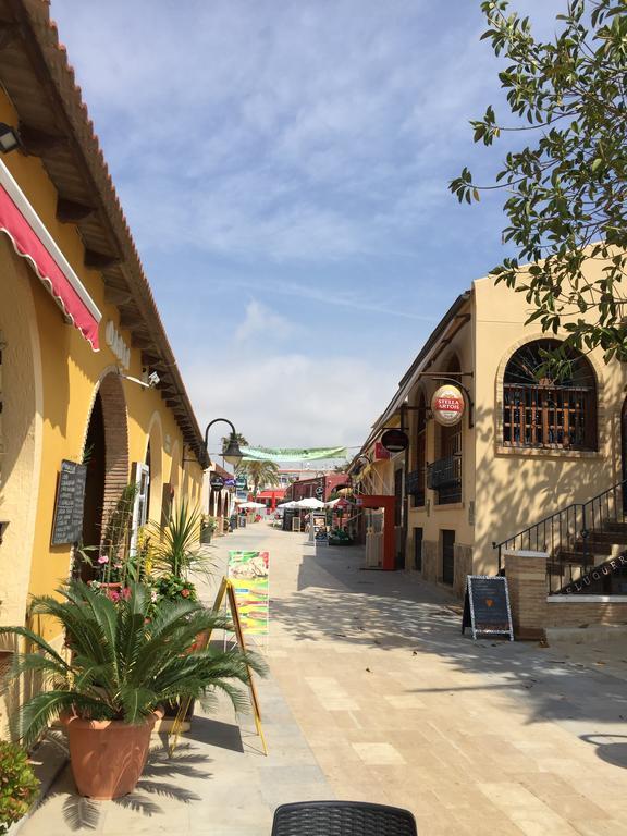 Apartamento Quesada Pilar de la Horadada Luaran gambar