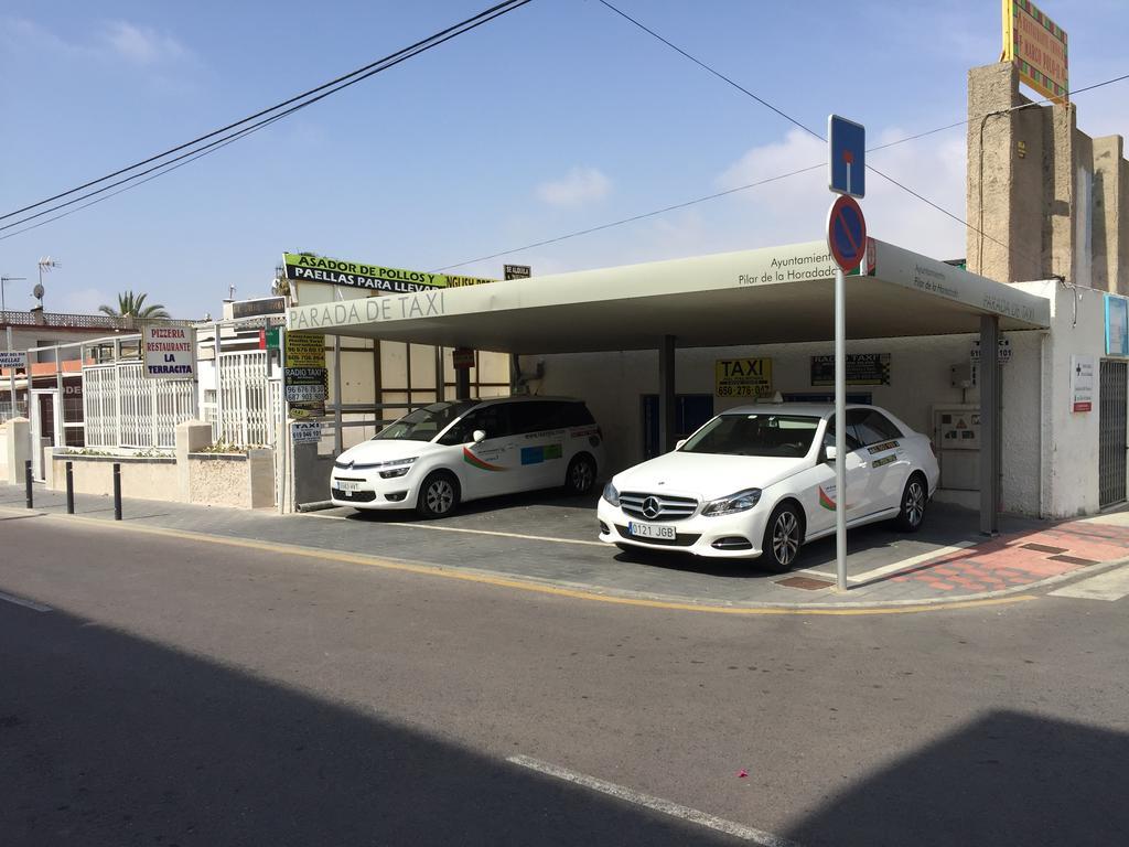 Apartamento Quesada Pilar de la Horadada Luaran gambar